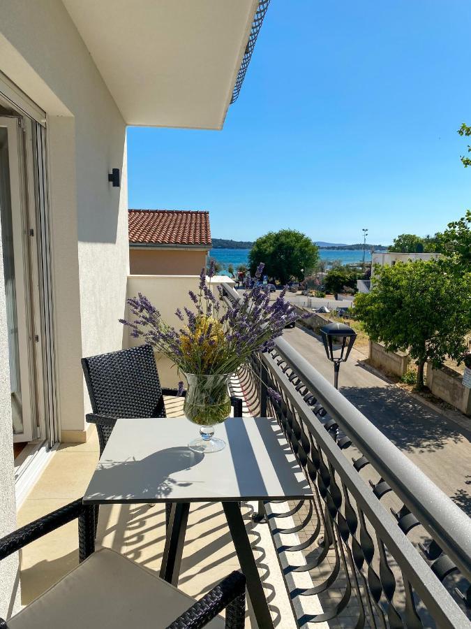 Apartments Dalmatino 沃迪切 外观 照片