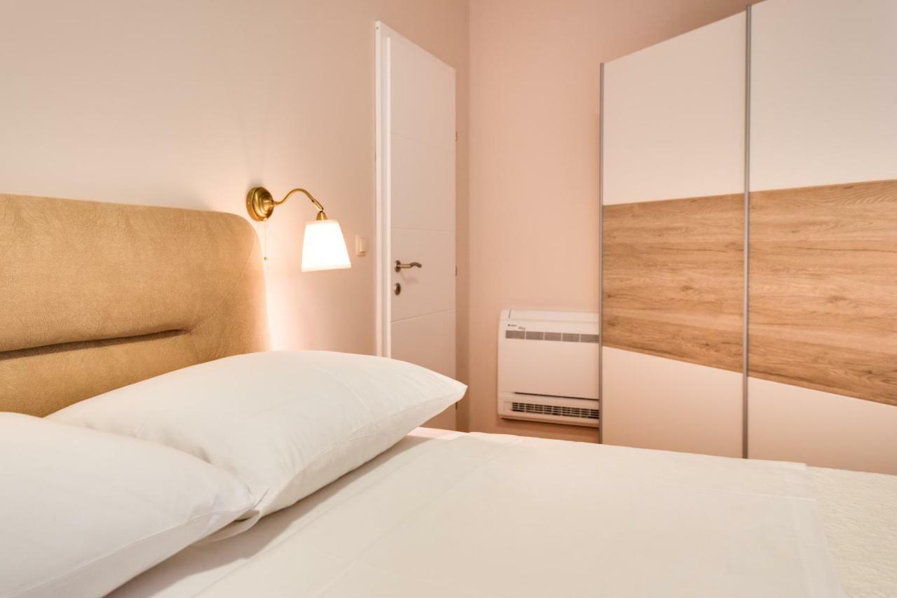 Apartments Dalmatino 沃迪切 外观 照片